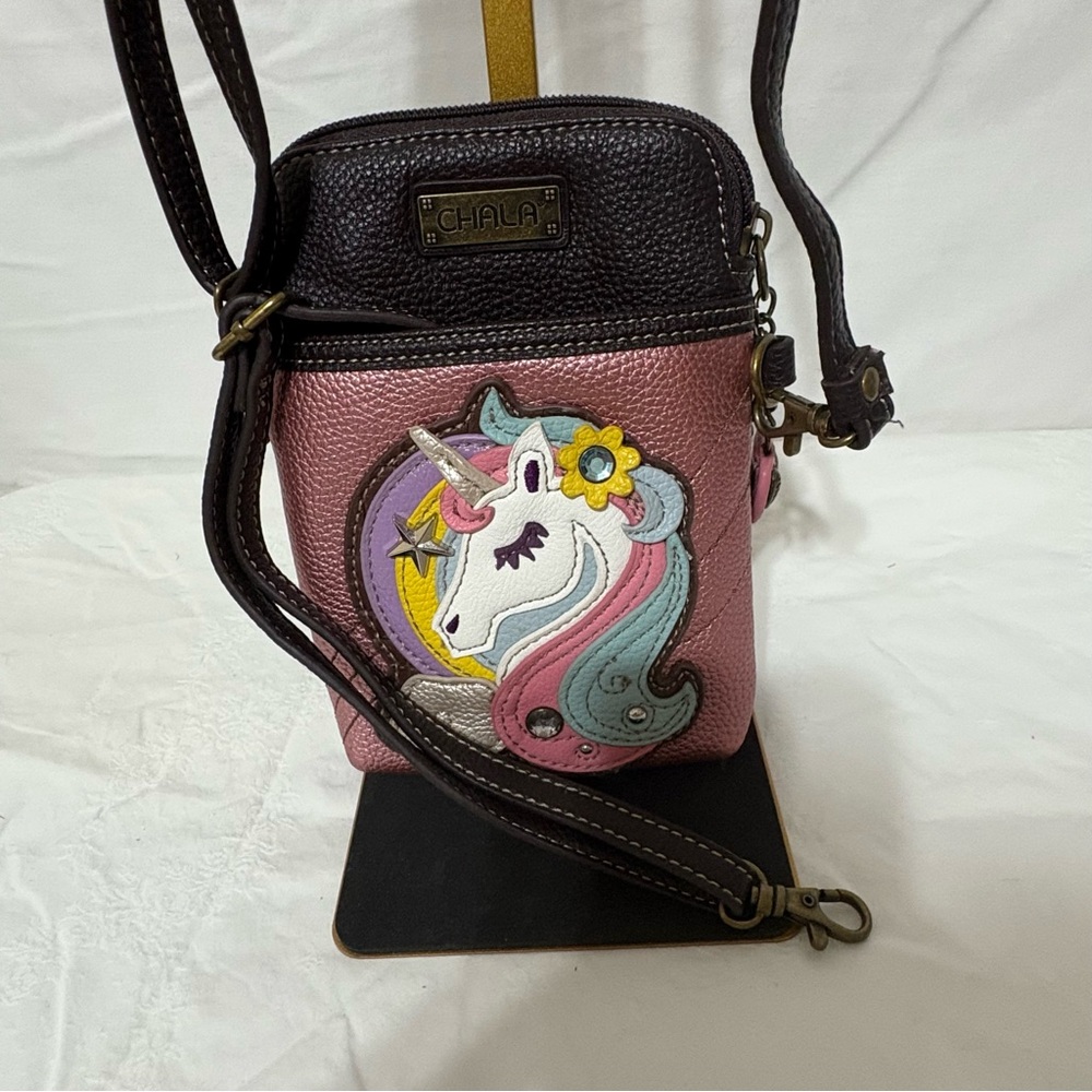 Chala Magical Unicorn Cell Phone Crossbody Bag in pink multicolor faux leather - Picture 7 of 7